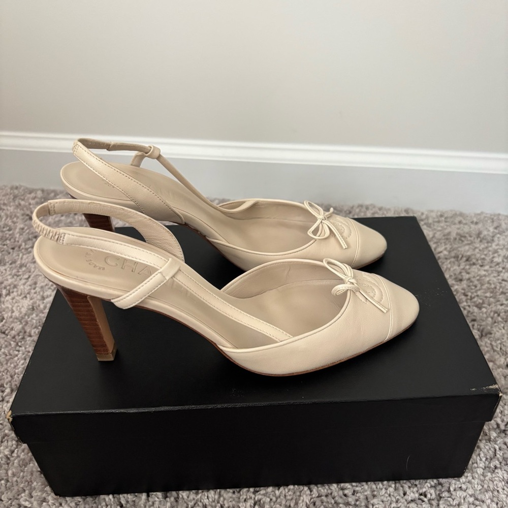 Vintage CHANEL Slingback Heels